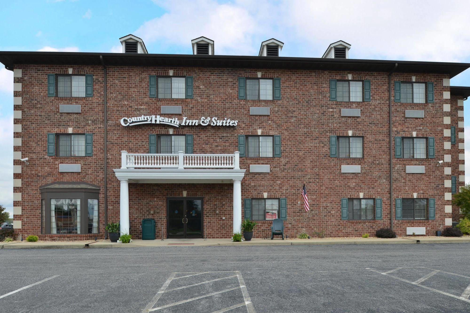 Country Hearth Inn & Suites Edwardsville Exterior photo
